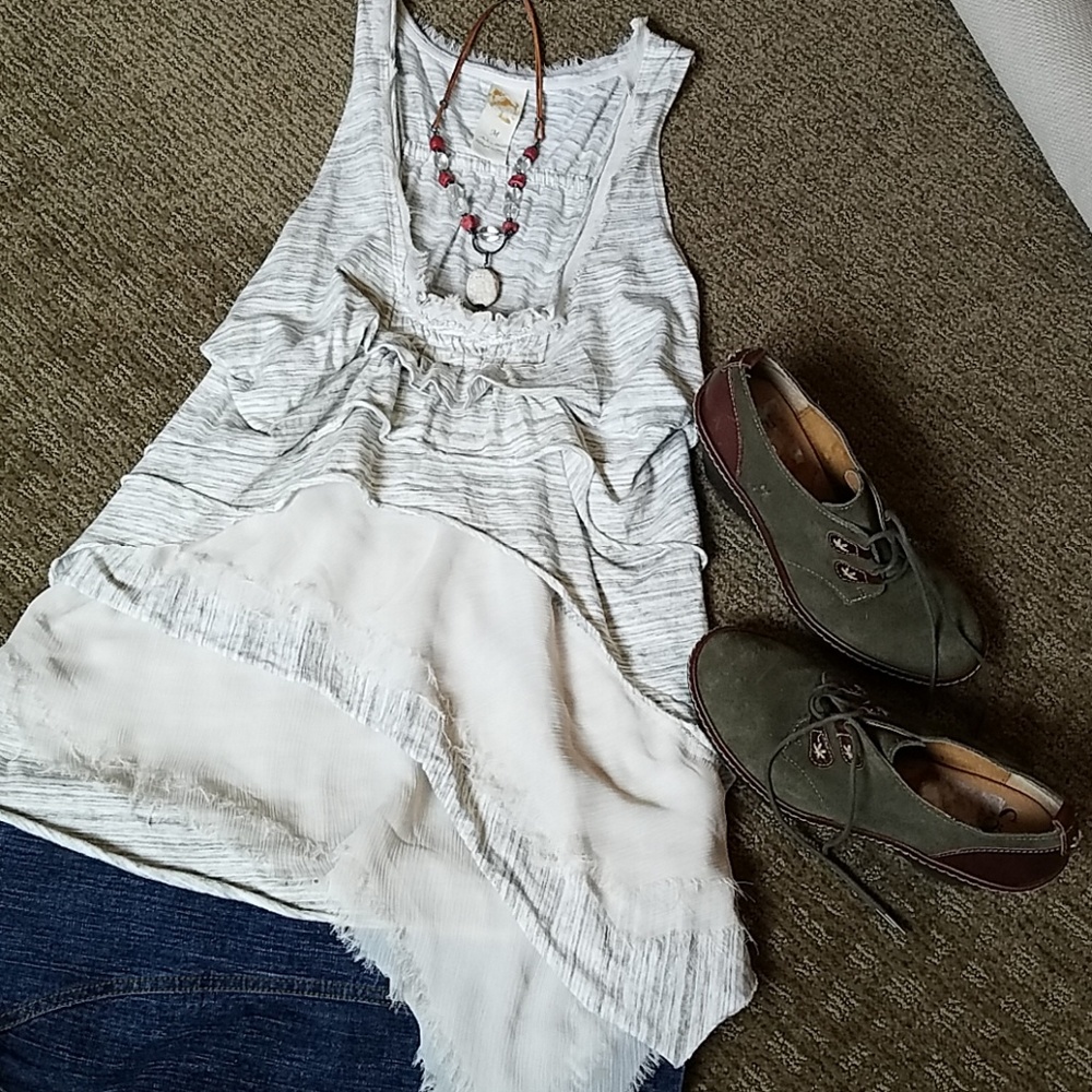 C Keer Ivory Comets Trail Tank